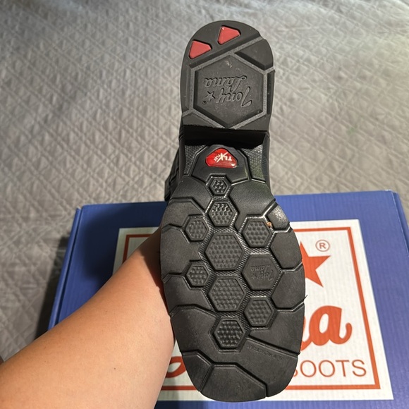 TONY LAMA MEN’S BLACK SQUARE TOE COWBOY & WESTERN HEEL BOOTS - Picture 7 of 11